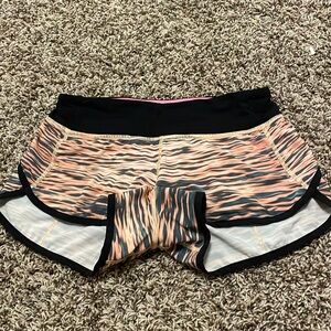 Lululemon multicolor size 2 shorts